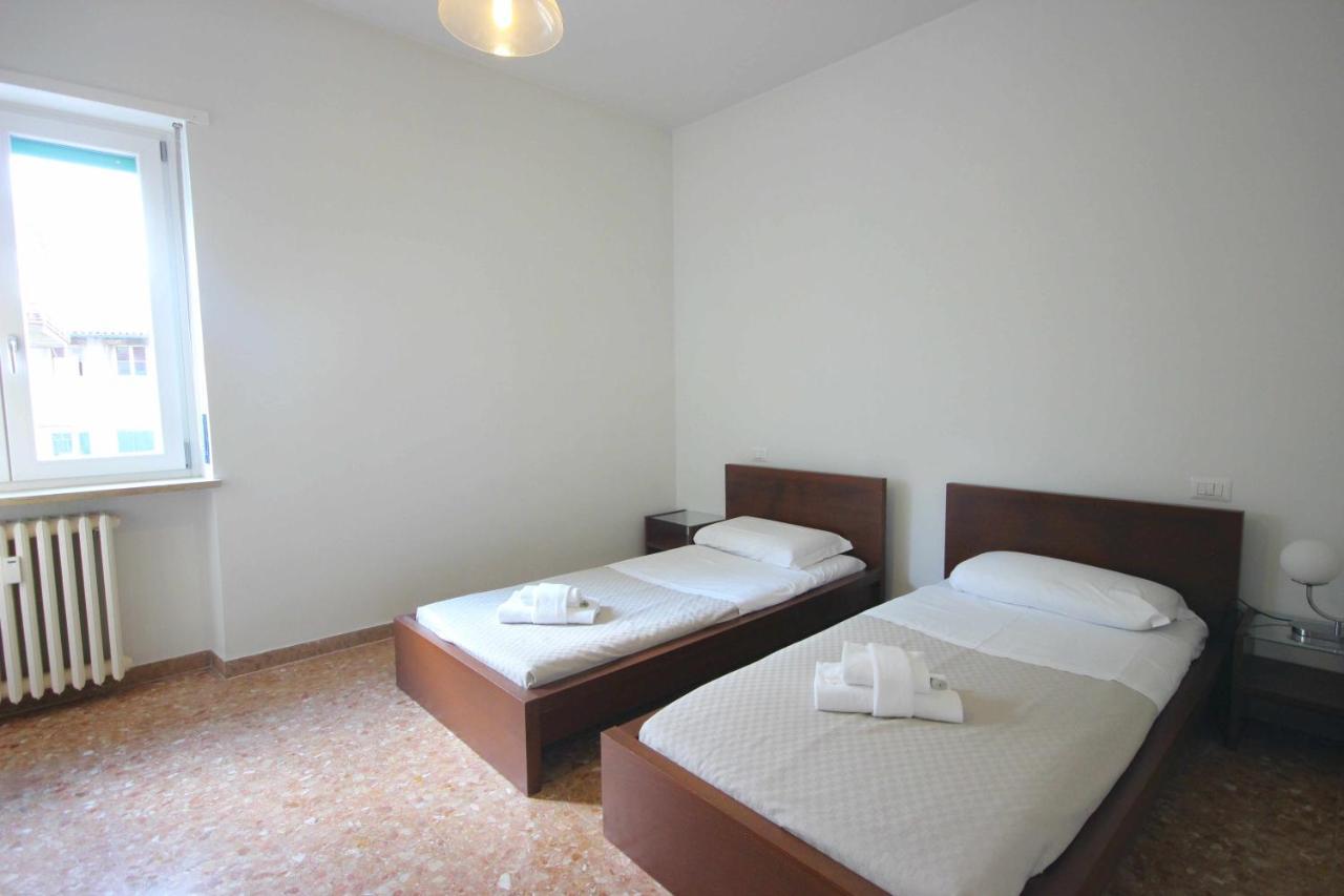 Case Vr Holiday Residenza 2 Di Picche Verona Luaran gambar